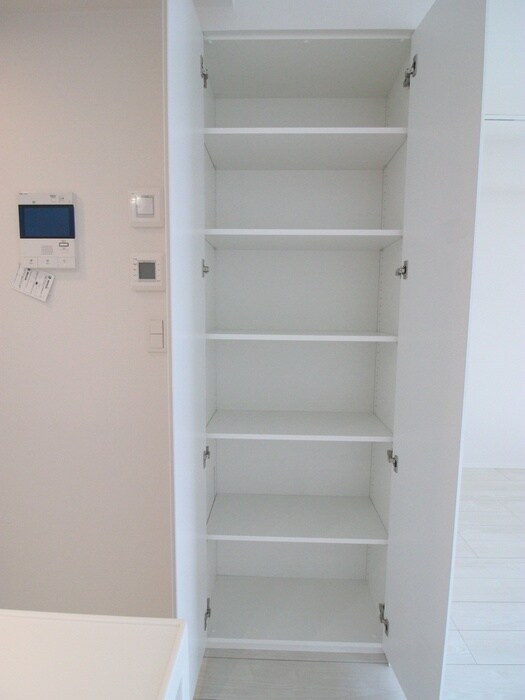 リバーレ麻布十番の物件内観写真