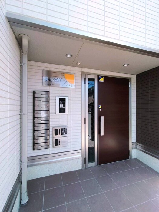 アンソレイエの物件外観写真