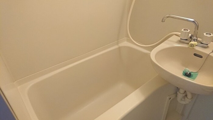 ジュネス５の物件内観写真