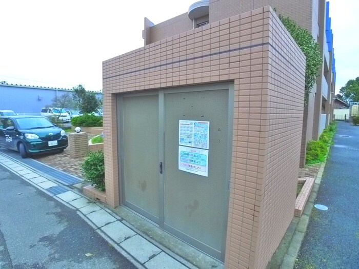 サンシャインＶの物件外観写真