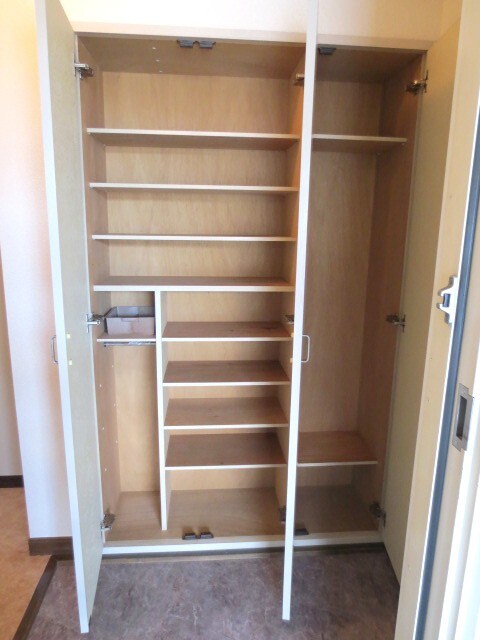 コ－トヒルズの物件内観写真