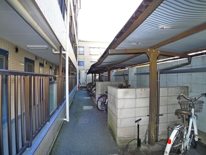 ロジマン菊川の物件外観写真