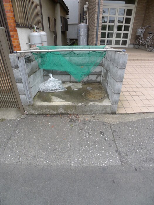 メゾンヒル狭山の物件外観写真