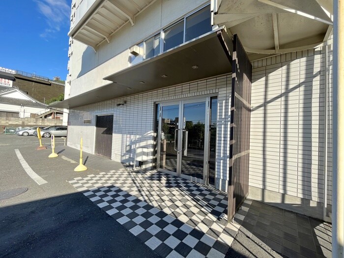 ワコ－第３マンションの物件外観写真