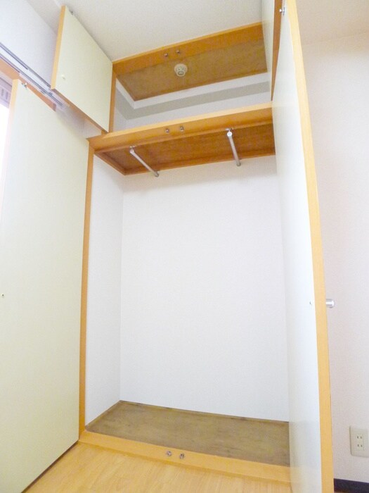 大島レジデンス北小金の物件内観写真