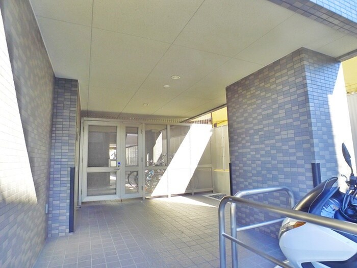 ルーブル西新井(401)の物件外観写真