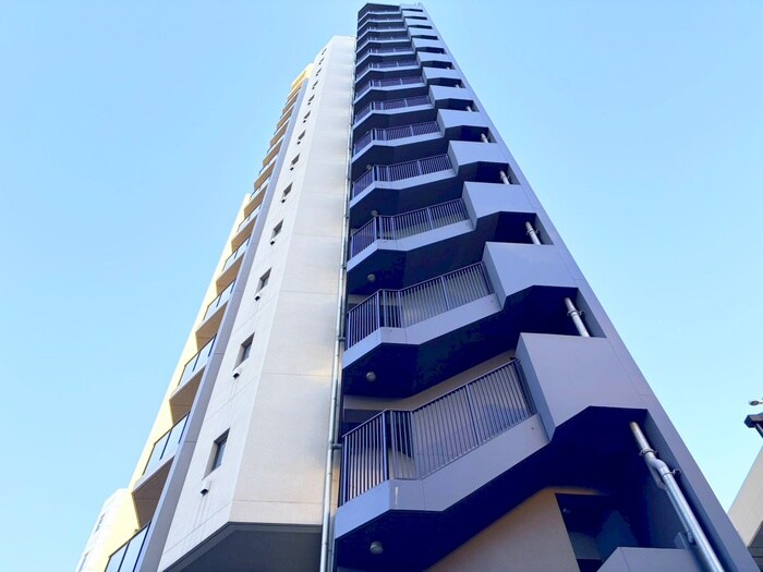 ステラメゾン三軒茶屋の物件外観写真