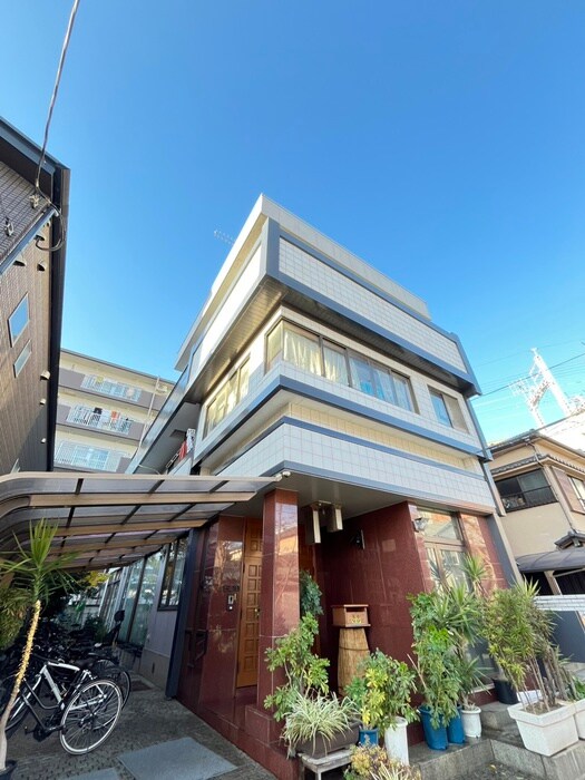 プラトウハウスの物件外観写真