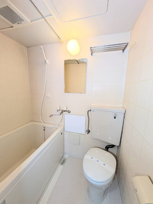 ホワイトヒルズの物件内観写真