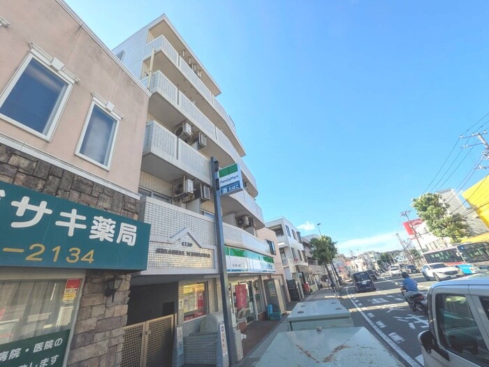 クリオ六浦壱番館（301）の物件外観写真