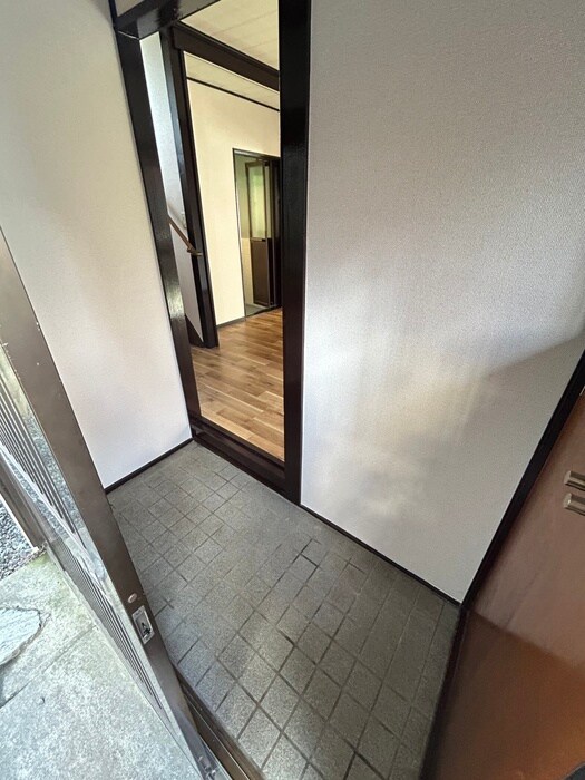 和泉が丘貸家の物件内観写真