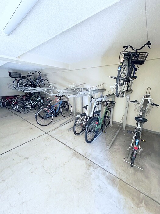 アベーテ　浦和美園の物件外観写真