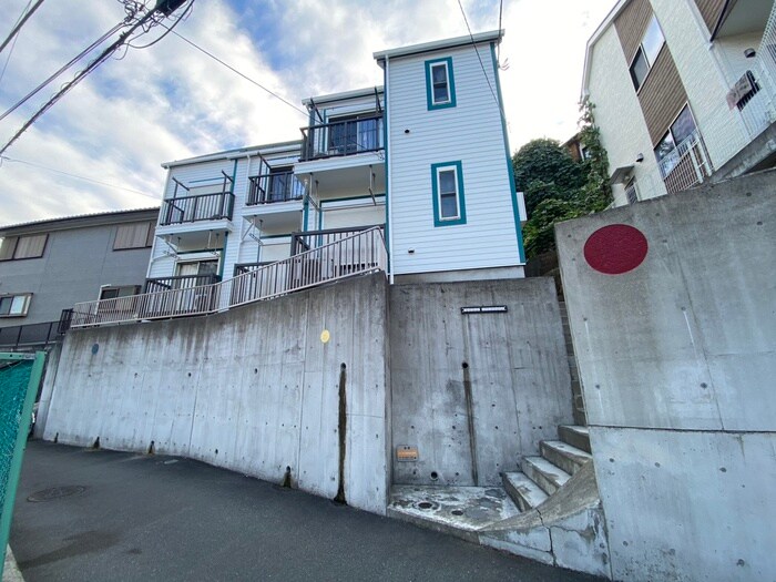 メープルハイツの物件外観写真