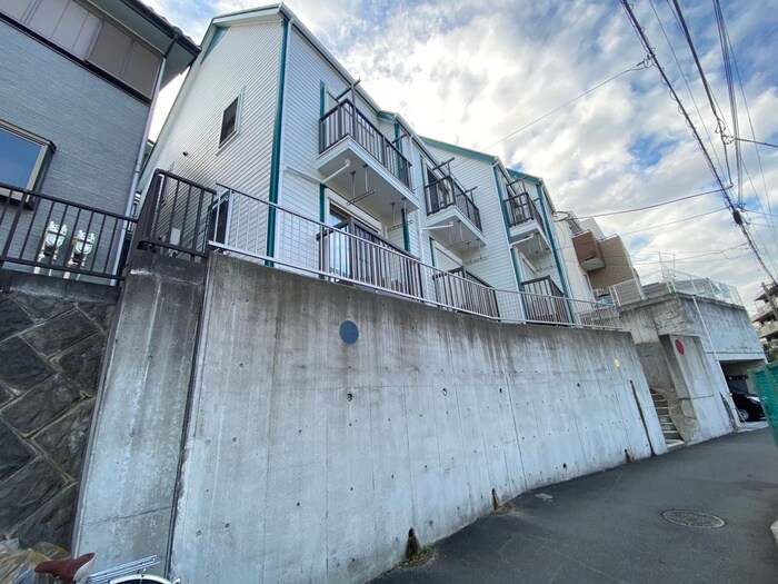 メープルハイツの物件外観写真