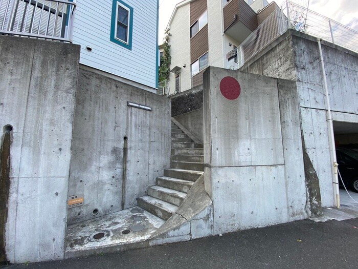 メープルハイツの物件外観写真