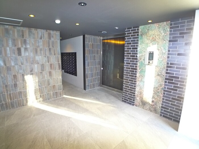 S-RESIDENCE本中山aloriaの物件外観写真