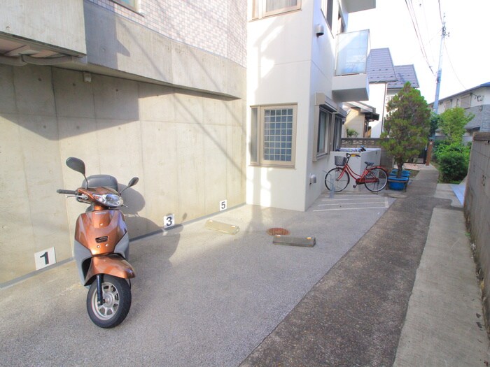 Ｌ・ウォ－クスの物件外観写真