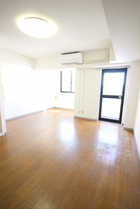 ピアレジアオヤマVの物件内観写真