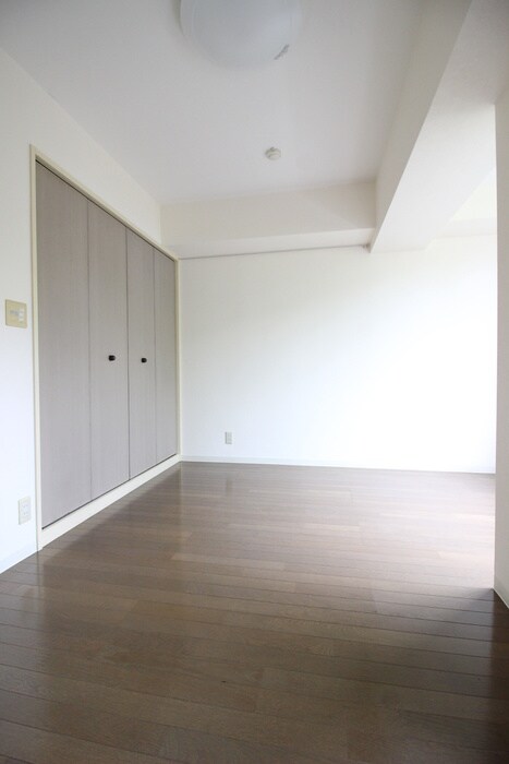 ピアレジアオヤマVの物件内観写真