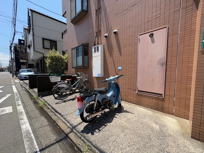 グランド－ル　ユリの物件外観写真