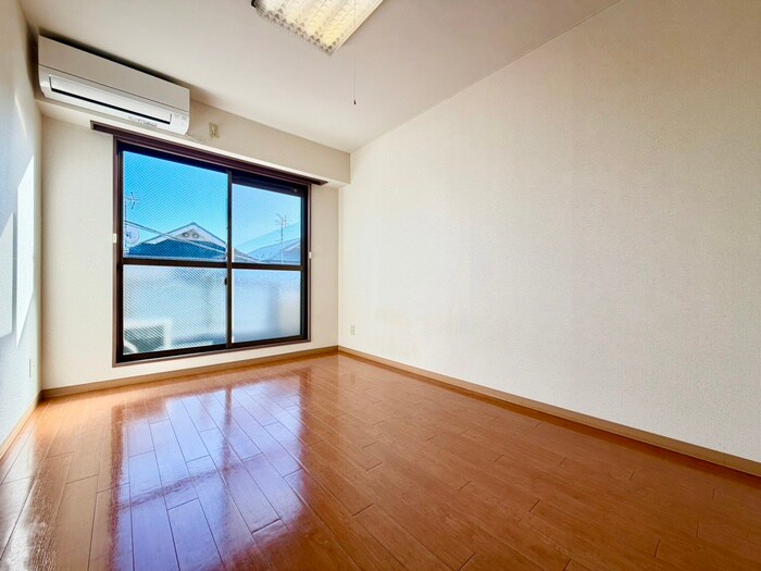 グランド－ル　ユリの物件内観写真