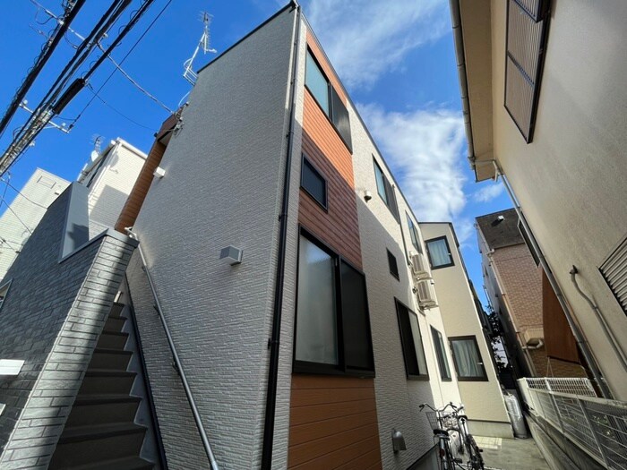 HAPPINESSの物件外観写真