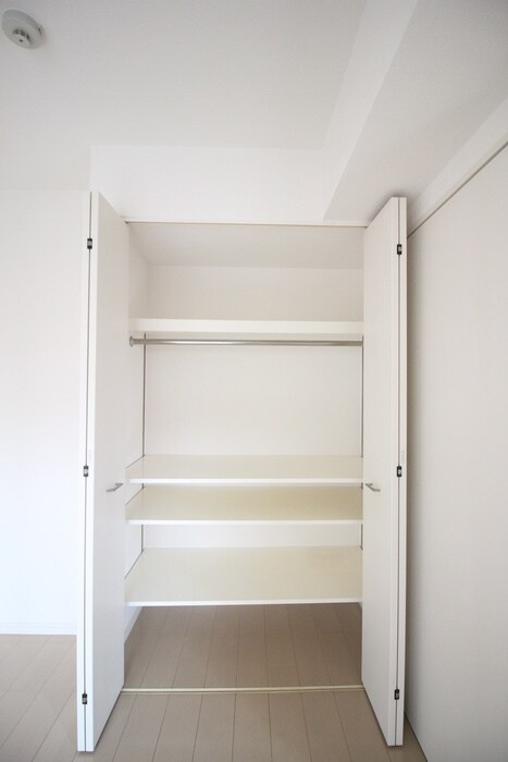 レジディア上落合の物件内観写真