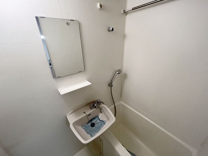 レジディア上落合の物件内観写真