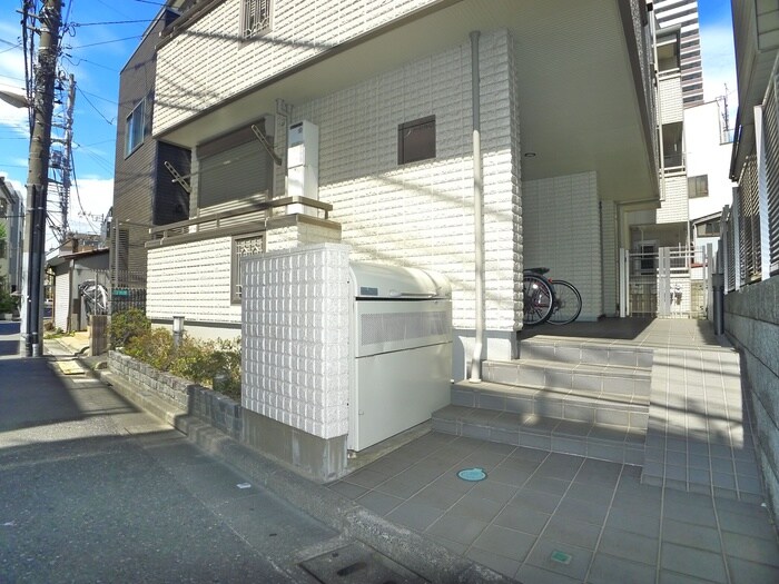 シャーロックホームズの物件外観写真