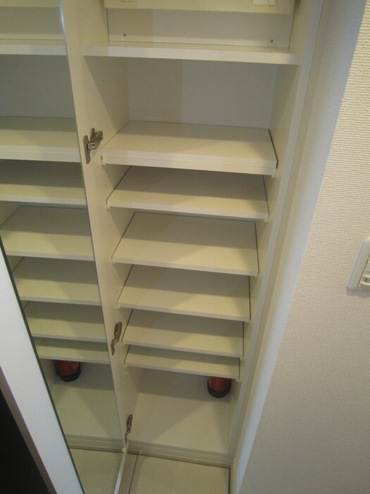 KDXレジデンス森下千歳の物件内観写真