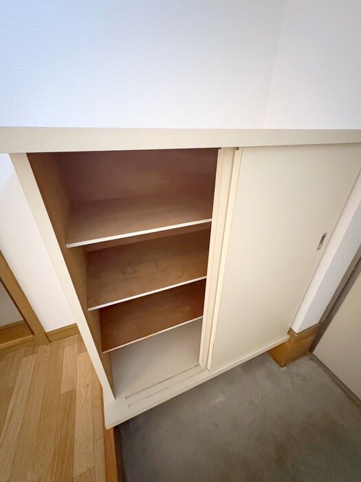 リバ－スト－ンの物件内観写真