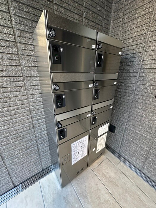 ロックリッジハウスの物件外観写真