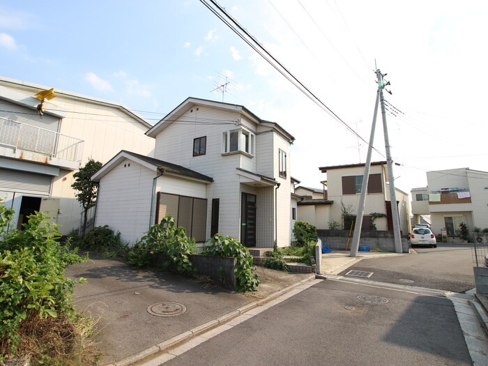 下新倉3丁目戸建ての物件外観写真
