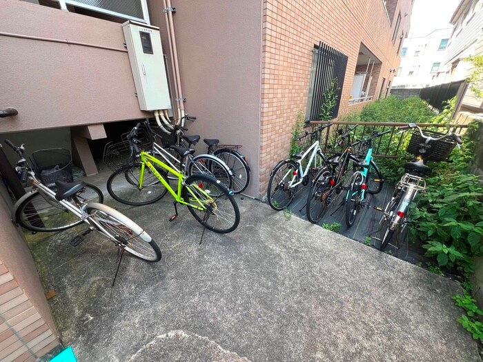 プラムコ－ト沼袋の物件外観写真