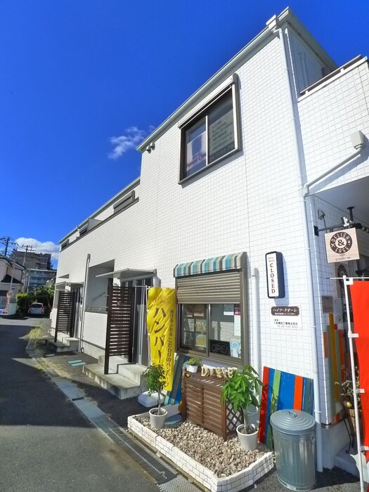 ハイツ・クオーレの物件外観写真