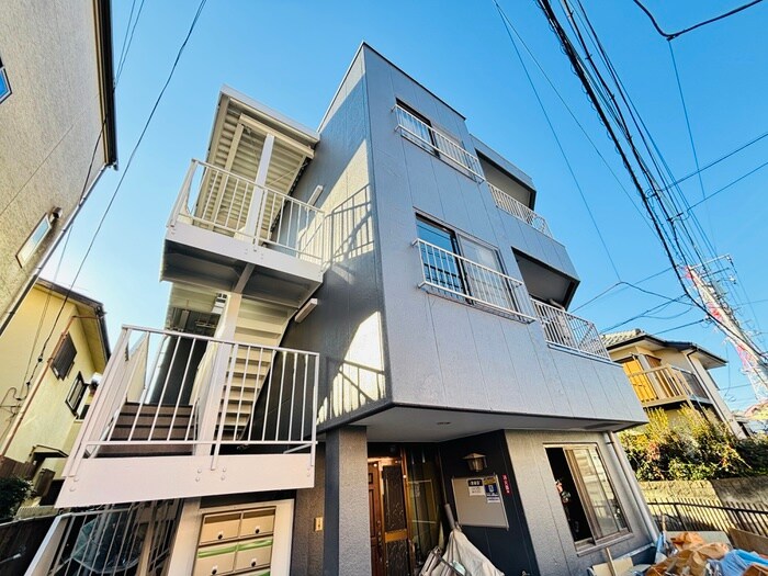 メゾンアニースティーの物件外観写真