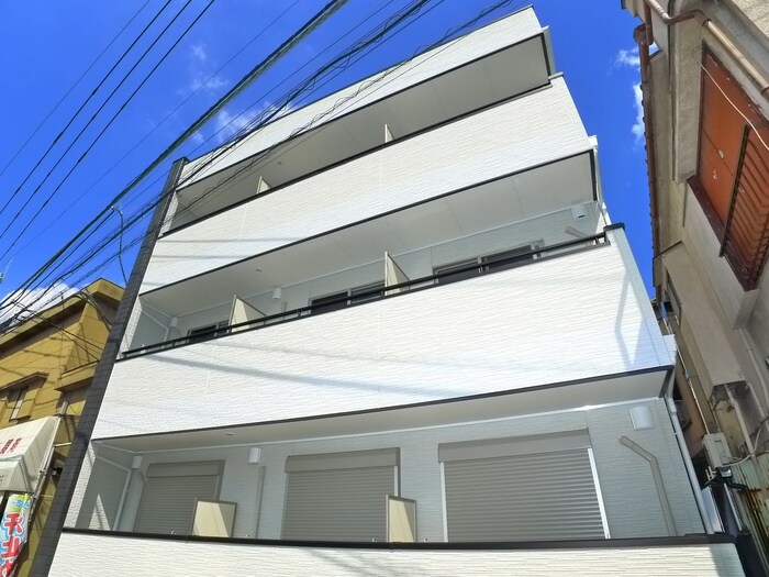 メゾンハイウエイ五反野の物件外観写真