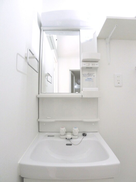 メゾンハイウエイ五反野の物件内観写真