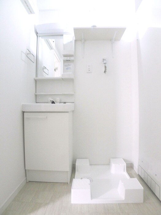 メゾンハイウエイ五反野の物件内観写真