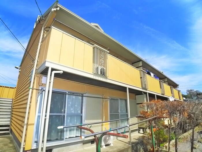 ドルフ石井Ｂ棟の物件外観写真