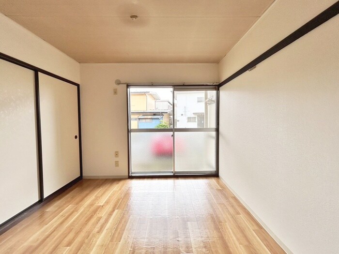 ドルフ石井Ｂ棟の物件内観写真