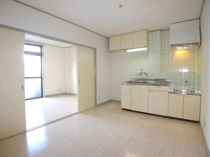 サンライズ根岸台の物件内観写真