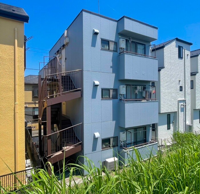 フェリシモサチの物件外観写真