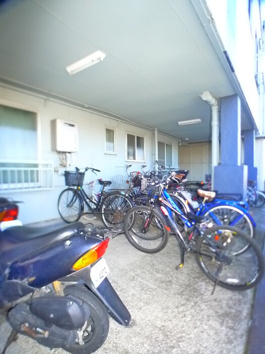 鹿浜マンションの物件外観写真