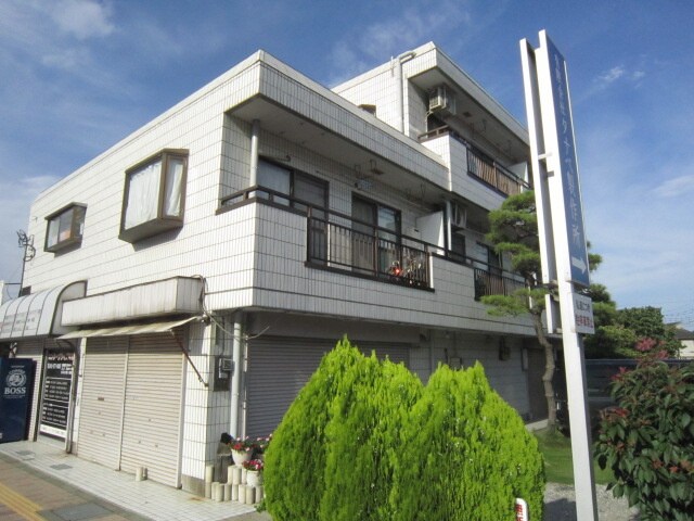 ニュークレセントビルＡの物件外観写真