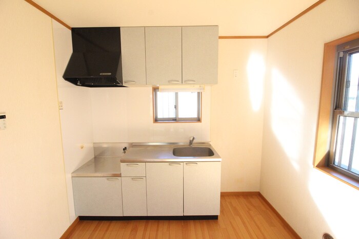 テラスハウスよつ葉Ｂの物件内観写真