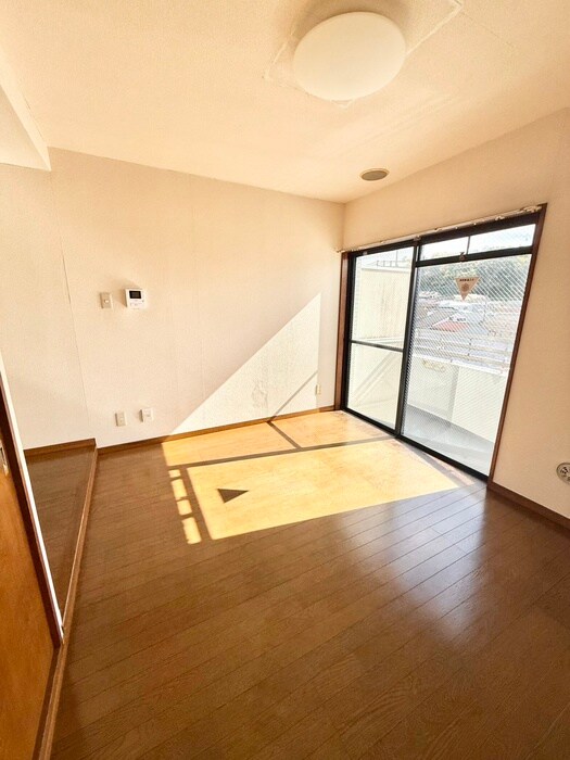 ロイヤルパレス大口の物件内観写真