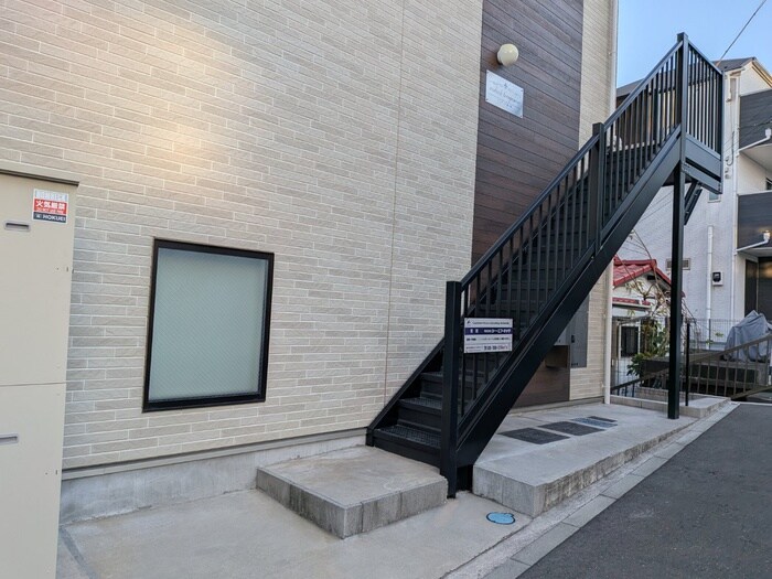 アンダンテ鶴ヶ峰の物件外観写真