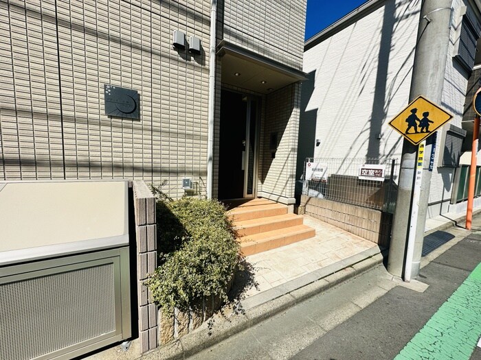 プランドール柴又の物件外観写真