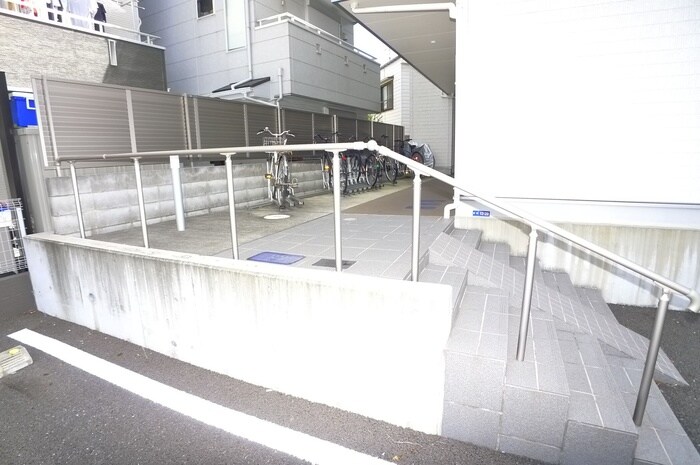 ベルス市川の物件外観写真